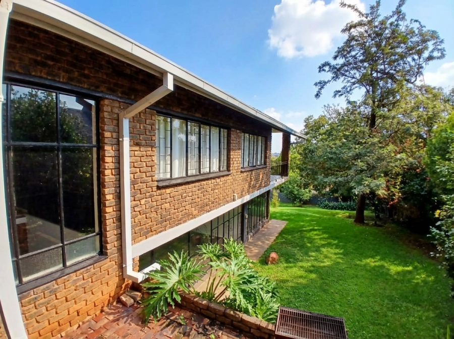 4 Bedroom Property for Sale in Waterkloof Ridge Gauteng