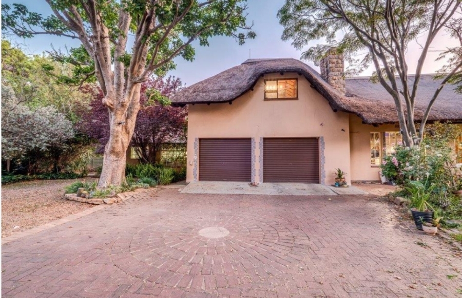 4 Bedroom Property for Sale in Weltevreden Park Gauteng