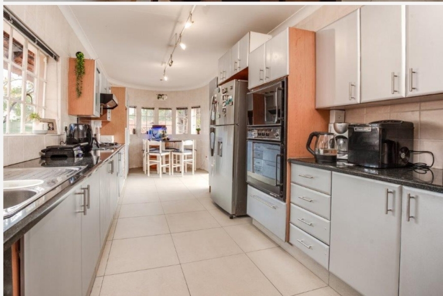 4 Bedroom Property for Sale in Weltevreden Park Gauteng