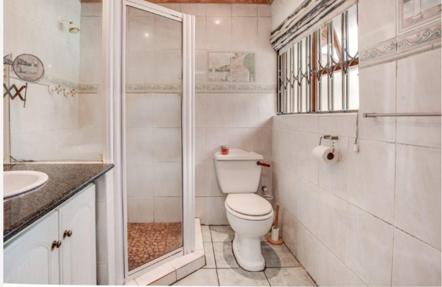 4 Bedroom Property for Sale in Weltevreden Park Gauteng