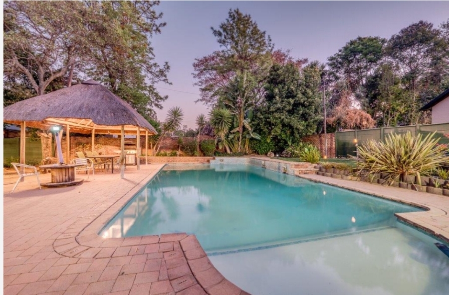 4 Bedroom Property for Sale in Weltevreden Park Gauteng