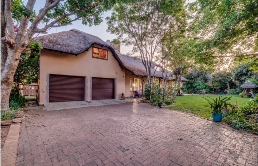 4 Bedroom Property for Sale in Weltevreden Park Gauteng