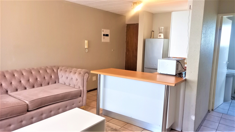 2 Bedroom Property for Sale in Groenkloof Gauteng