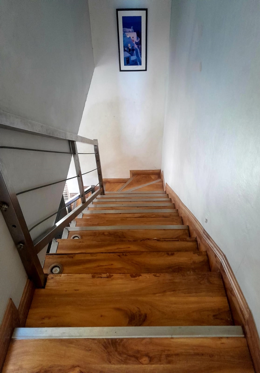 To Let 2 Bedroom Property for Rent in Strubensvallei Gauteng