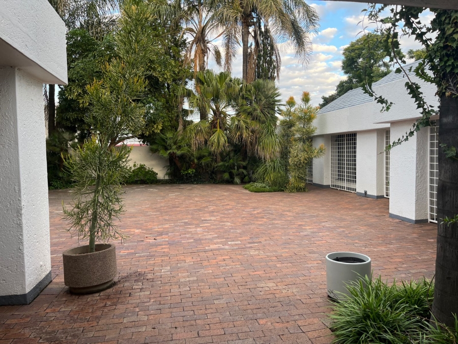 To Let Commercial Property for Rent in Kensington B Gauteng