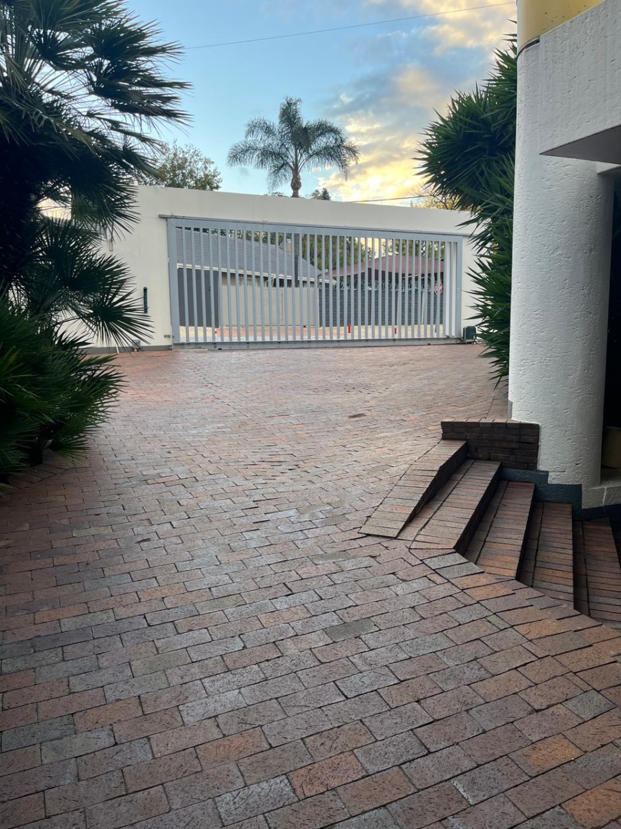 To Let Commercial Property for Rent in Kensington B Gauteng