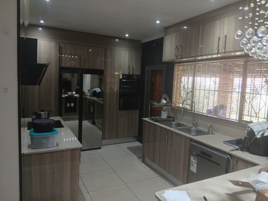 4 Bedroom Property for Sale in Illiondale Gauteng