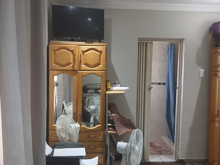 4 Bedroom Property for Sale in Illiondale Gauteng