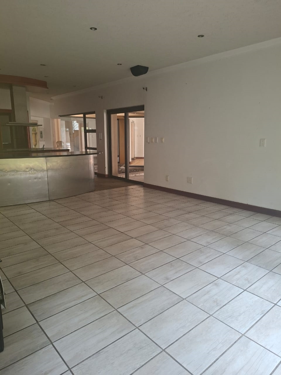 5 Bedroom Property for Sale in Bedfordview Gauteng