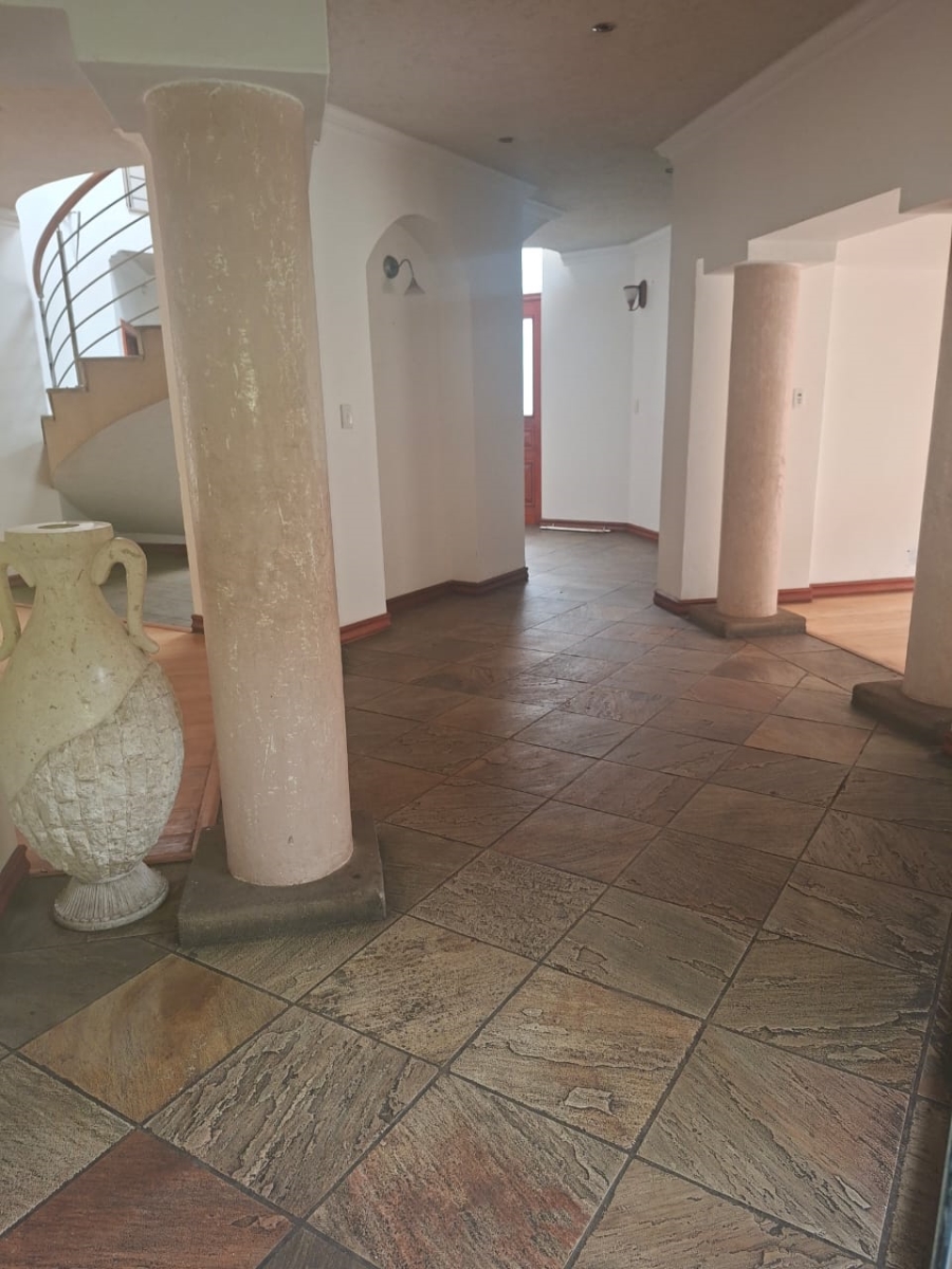 5 Bedroom Property for Sale in Bedfordview Gauteng