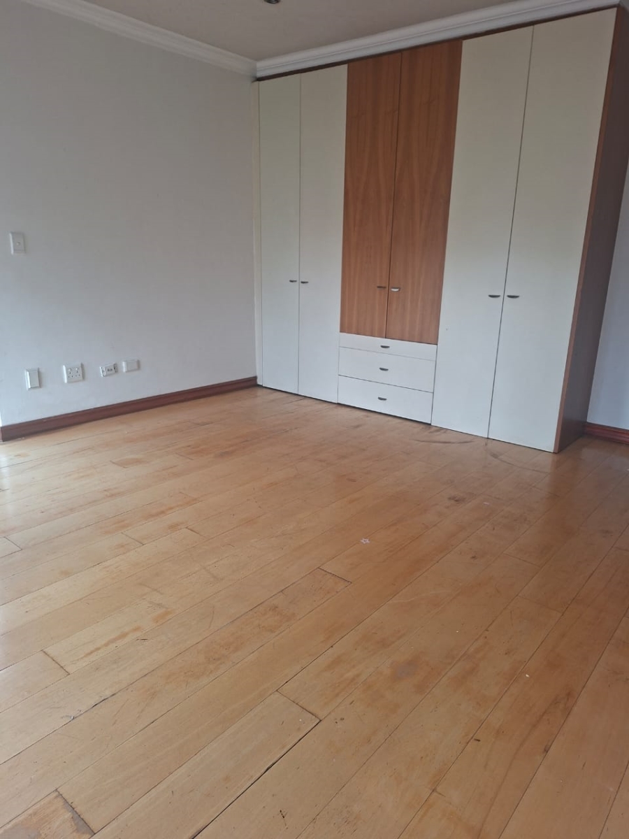 5 Bedroom Property for Sale in Bedfordview Gauteng