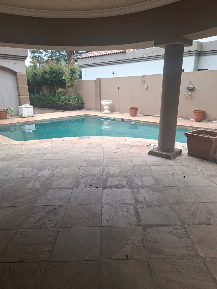 5 Bedroom Property for Sale in Bedfordview Gauteng