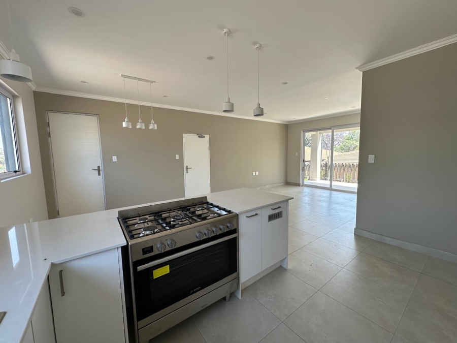 To Let 2 Bedroom Property for Rent in Modderfontein Gauteng
