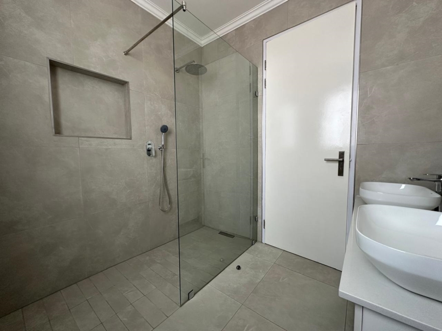 To Let 2 Bedroom Property for Rent in Modderfontein Gauteng