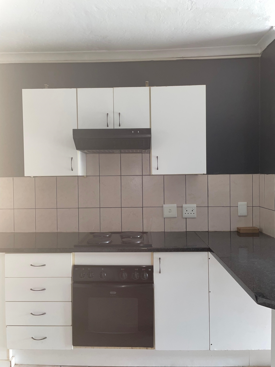 To Let 2 Bedroom Property for Rent in Witfield Gauteng