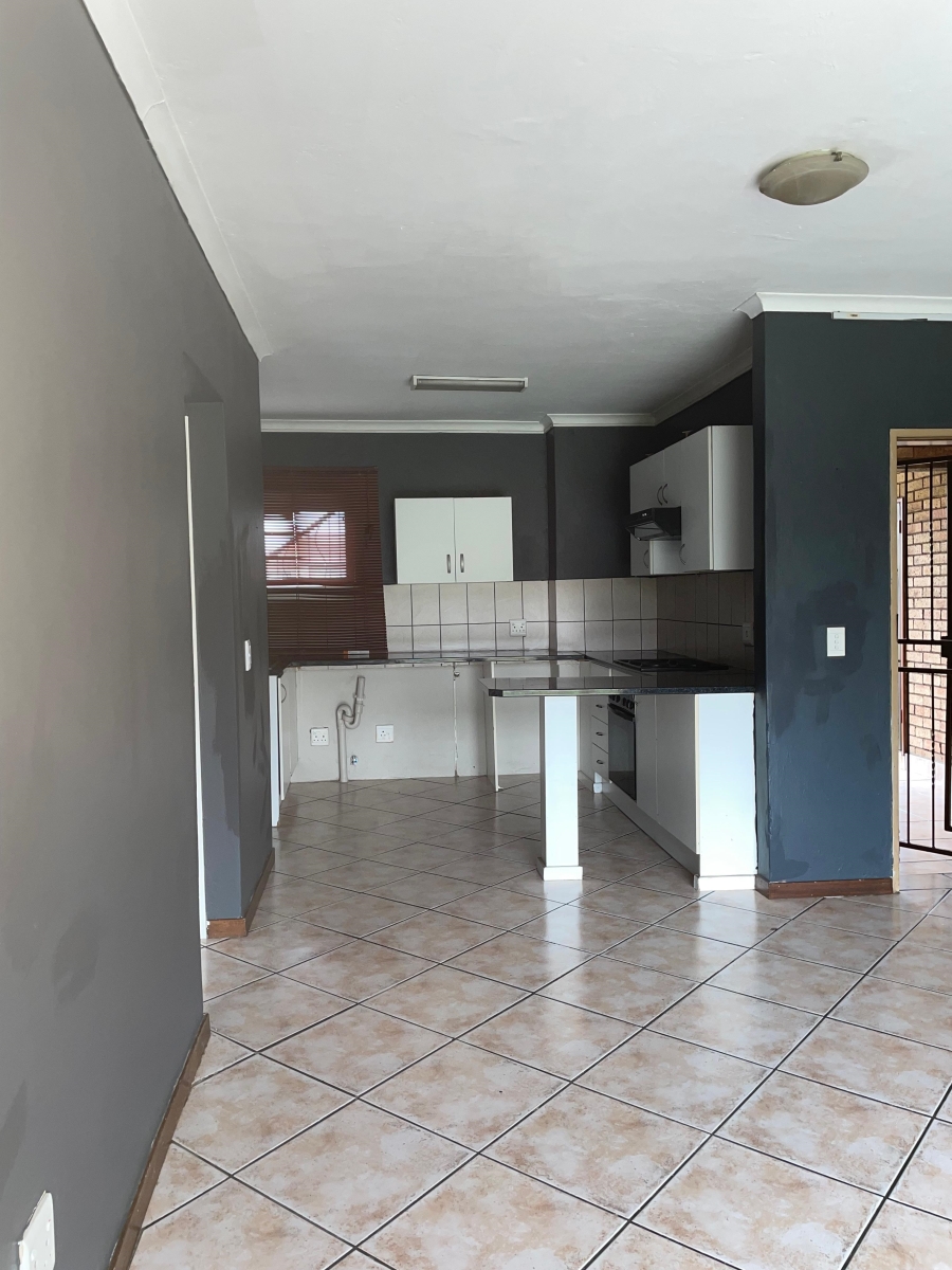 To Let 2 Bedroom Property for Rent in Witfield Gauteng