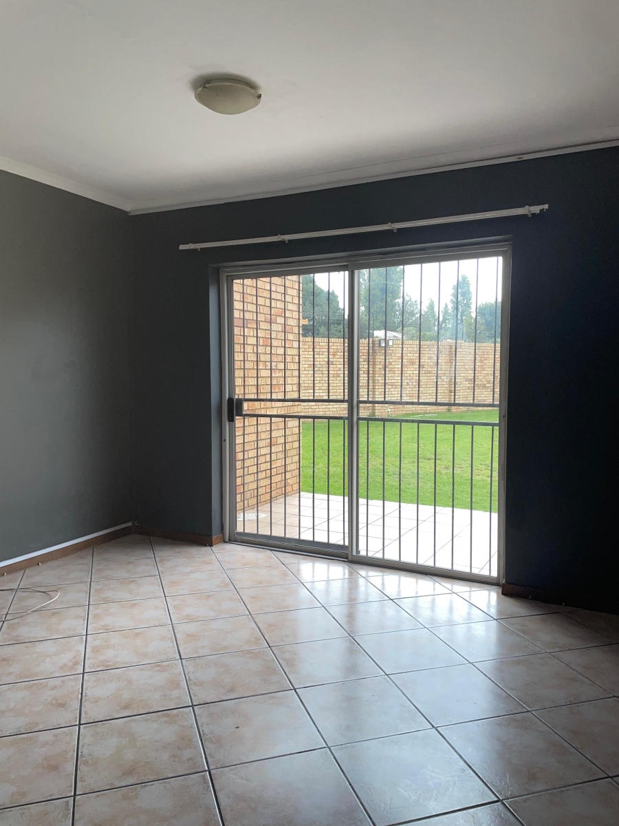 To Let 2 Bedroom Property for Rent in Witfield Gauteng