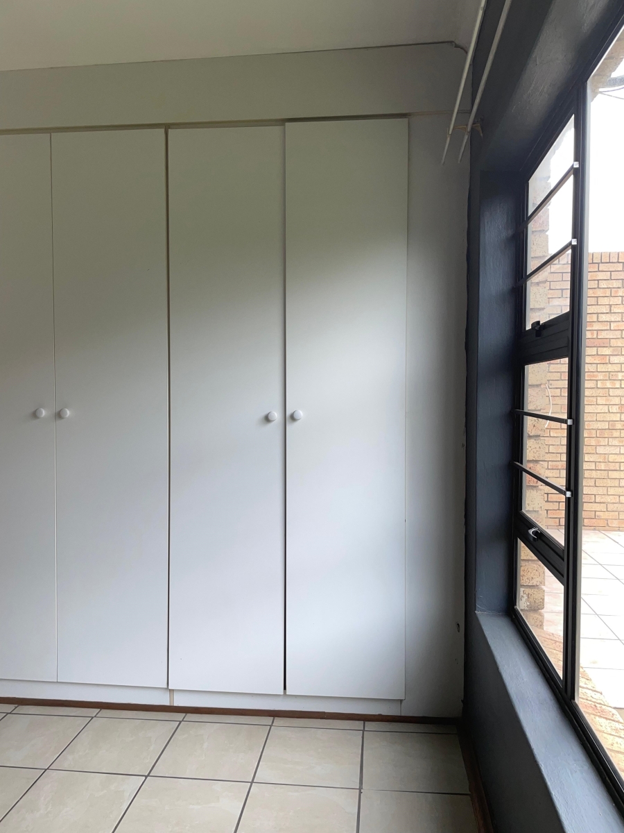 To Let 2 Bedroom Property for Rent in Witfield Gauteng