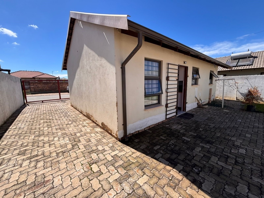3 Bedroom Property for Sale in Kya Sands Gauteng