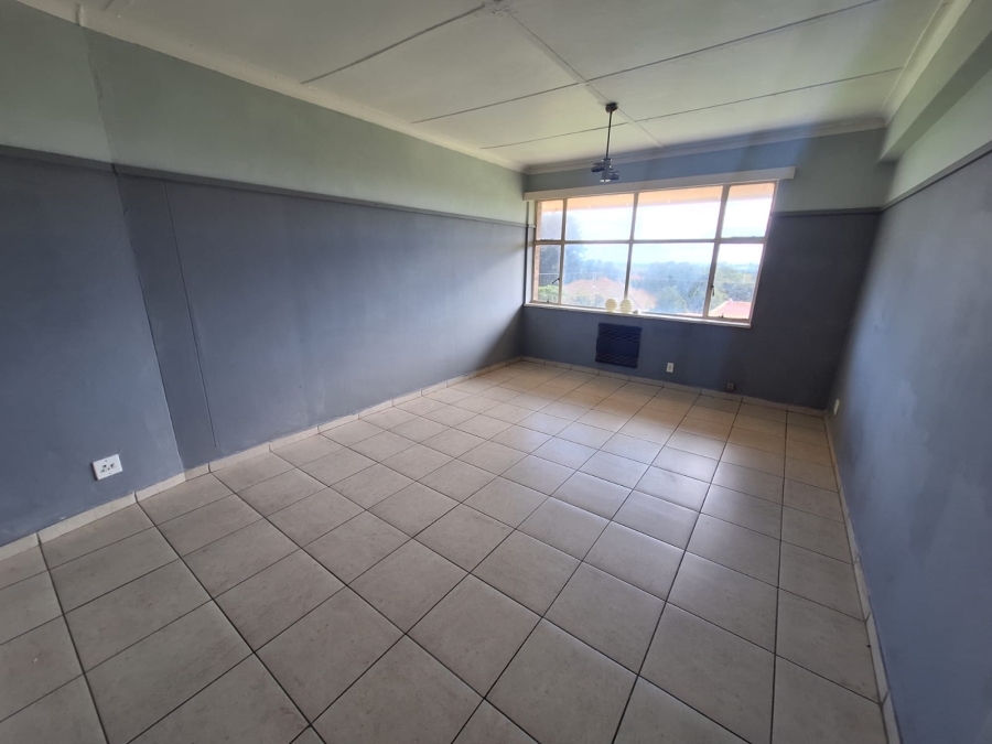 2 Bedroom Property for Sale in Luipaardsvlei Gauteng