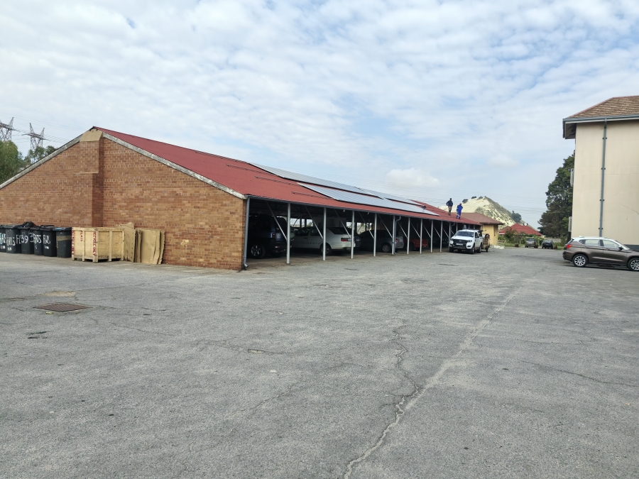 2 Bedroom Property for Sale in Luipaardsvlei Gauteng
