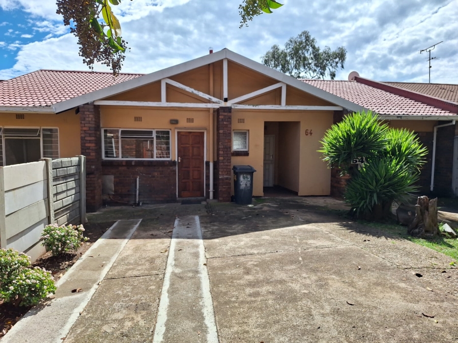 3 Bedroom Property for Sale in Luipaardsvlei Gauteng