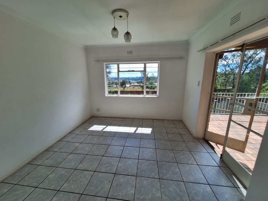 3 Bedroom Property for Sale in Luipaardsvlei Gauteng