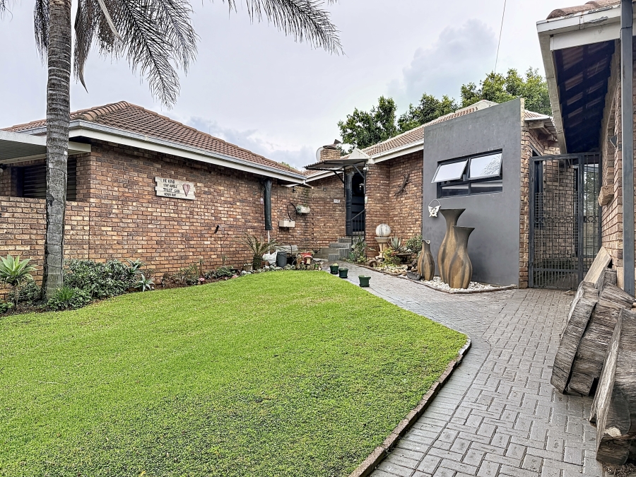 3 Bedroom Property for Sale in Wingate Park Gauteng