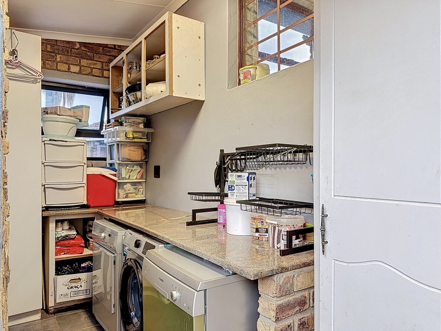 3 Bedroom Property for Sale in Wingate Park Gauteng