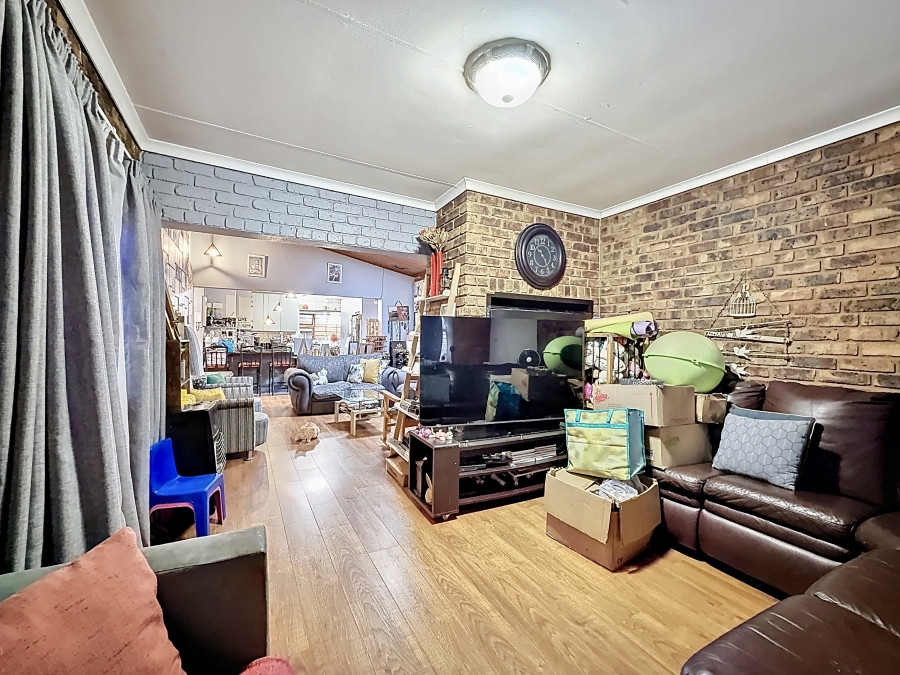 3 Bedroom Property for Sale in Wingate Park Gauteng
