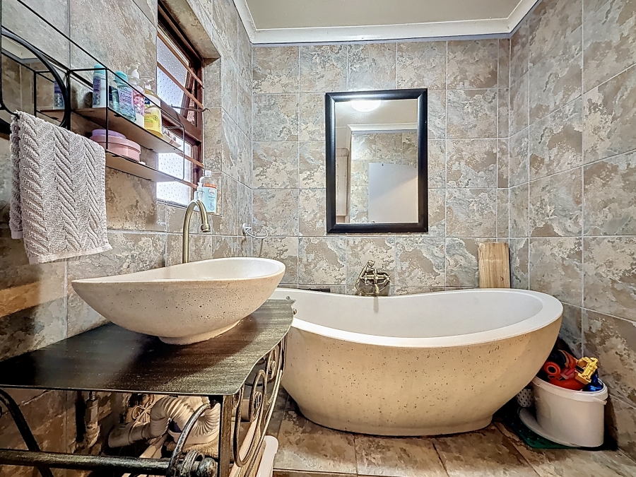 3 Bedroom Property for Sale in Wingate Park Gauteng