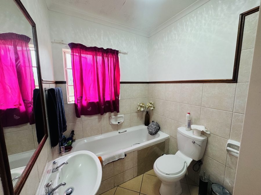 2 Bedroom Property for Sale in Equestria Gauteng