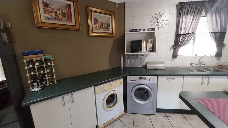 2 Bedroom Property for Sale in Union Gauteng