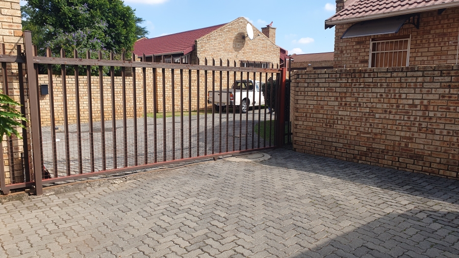 2 Bedroom Property for Sale in Union Gauteng