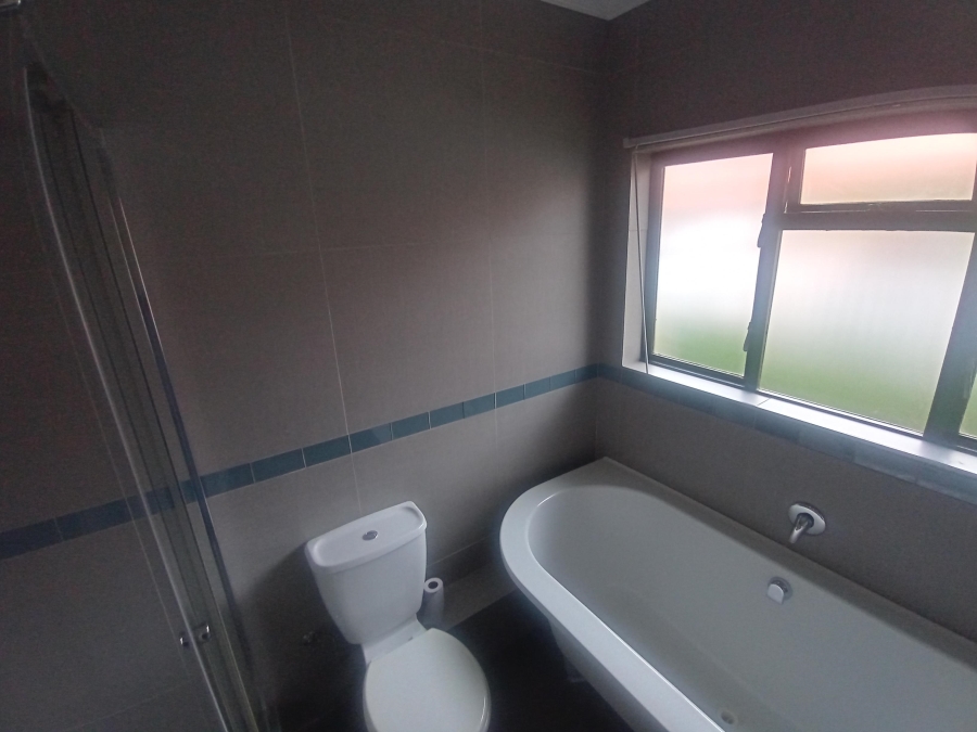 2 Bedroom Property for Sale in Glenvista Gauteng