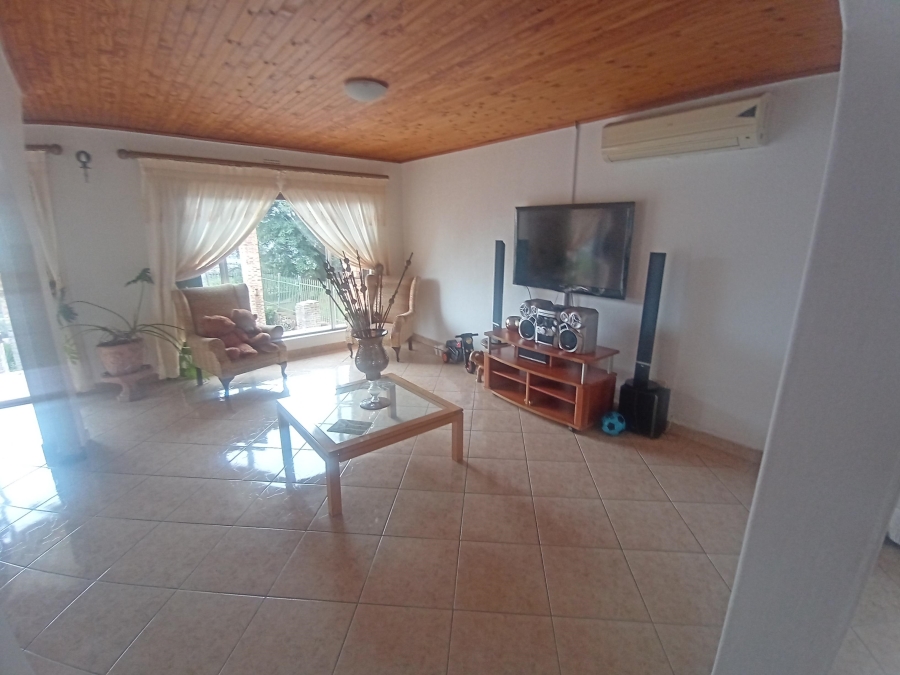 3 Bedroom Property for Sale in Glenvista Gauteng