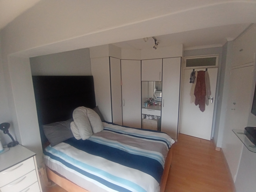 3 Bedroom Property for Sale in Glenvista Gauteng