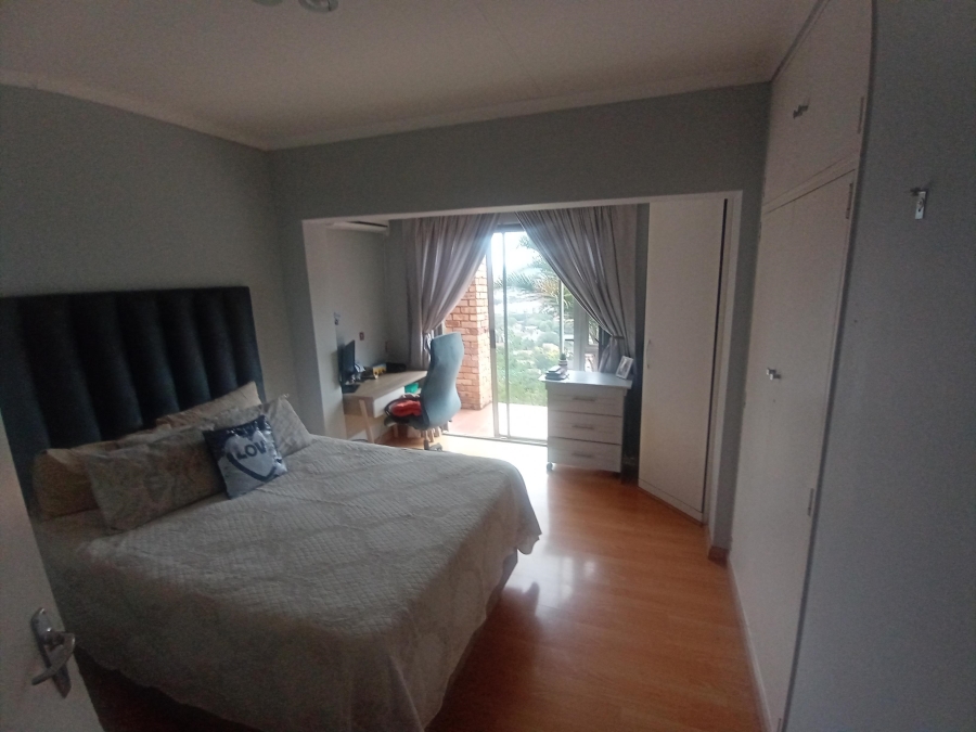 3 Bedroom Property for Sale in Glenvista Gauteng