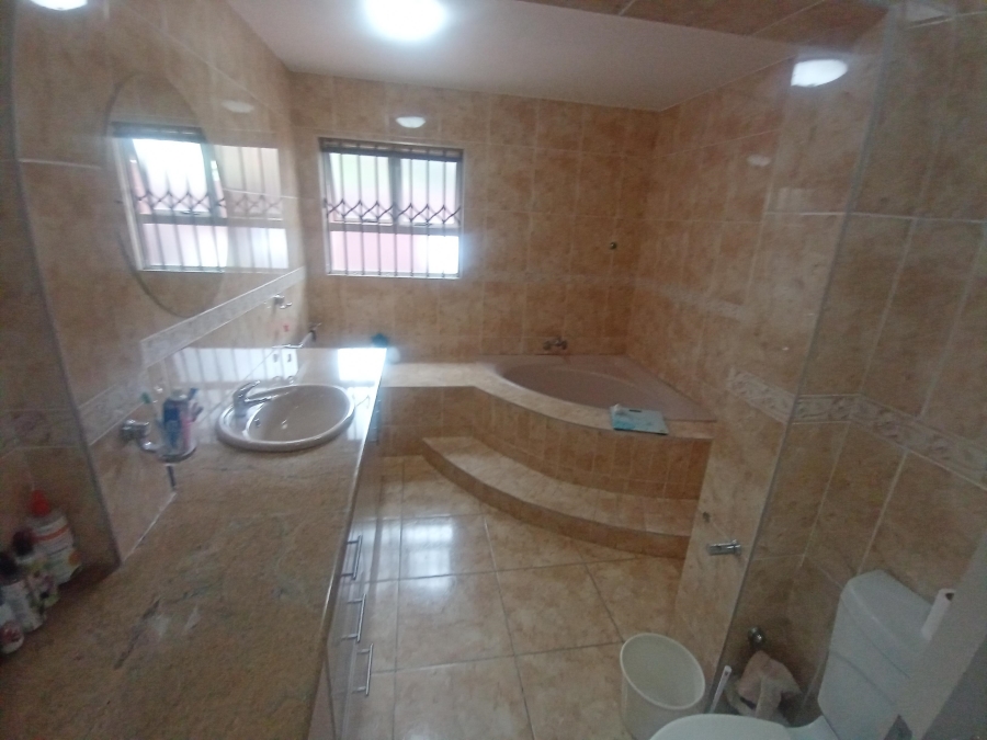 3 Bedroom Property for Sale in Glenvista Gauteng