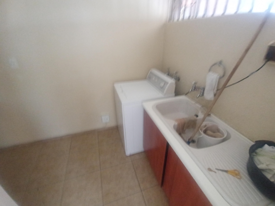 3 Bedroom Property for Sale in Glenvista Gauteng