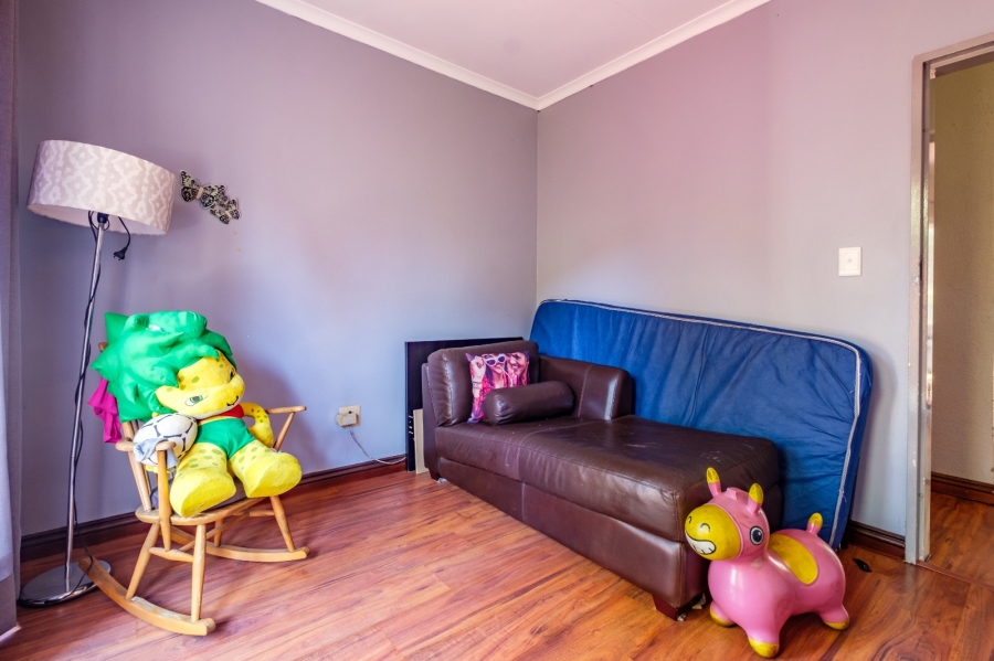 3 Bedroom Property for Sale in Brackendowns Gauteng