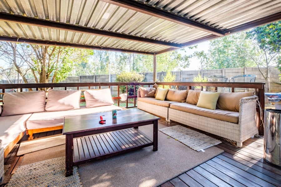 3 Bedroom Property for Sale in Brackendowns Gauteng