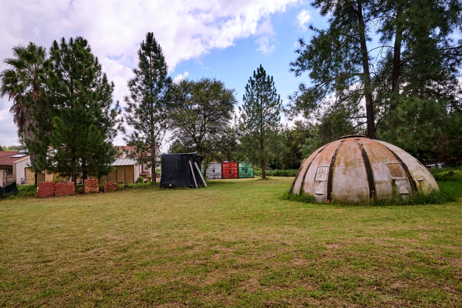 0 Bedroom Property for Sale in Crowthorne AH Gauteng
