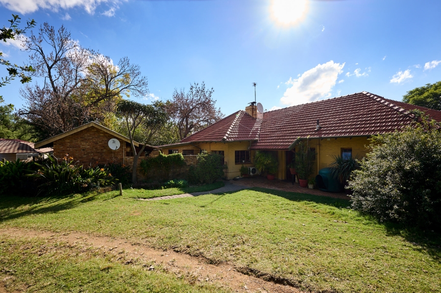 0 Bedroom Property for Sale in Blue Hills AH Gauteng