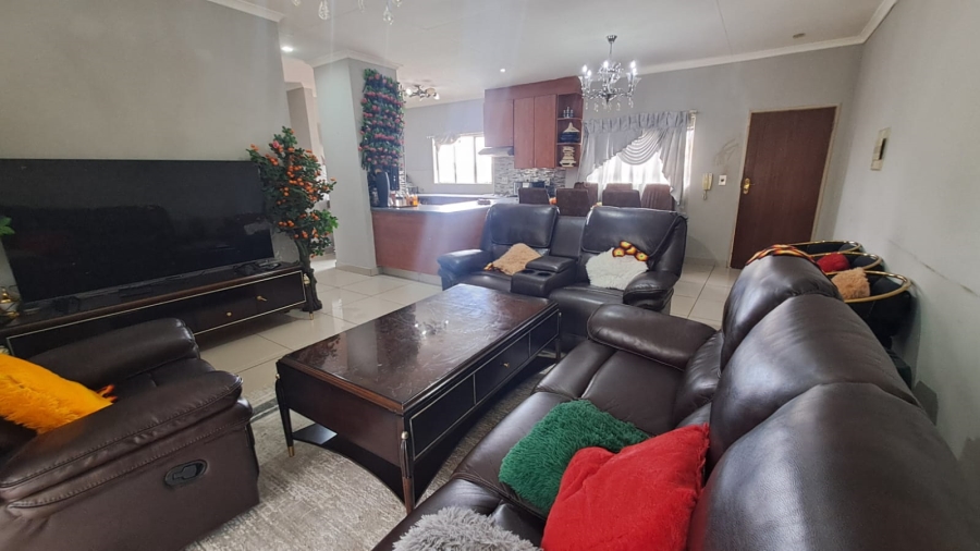 3 Bedroom Property for Sale in Country View Gauteng
