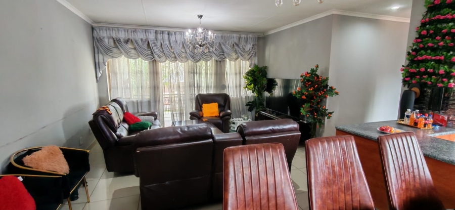 3 Bedroom Property for Sale in Country View Gauteng