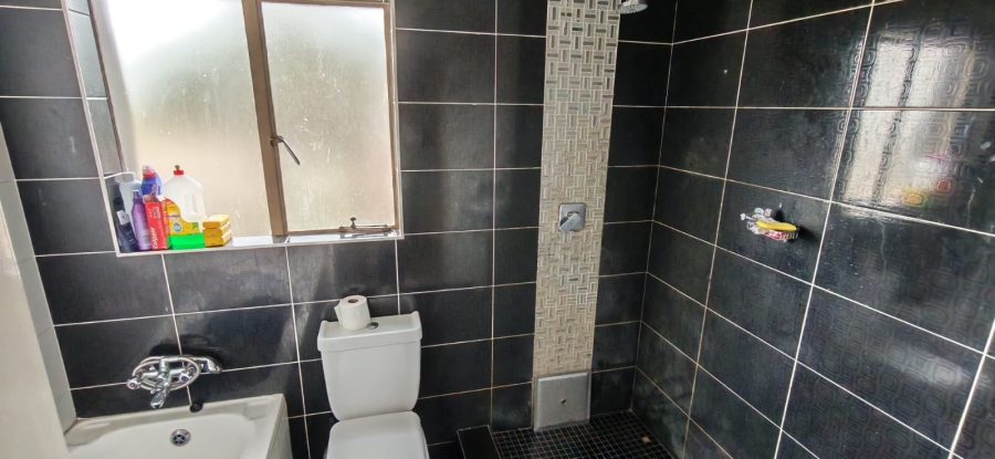 3 Bedroom Property for Sale in Country View Gauteng