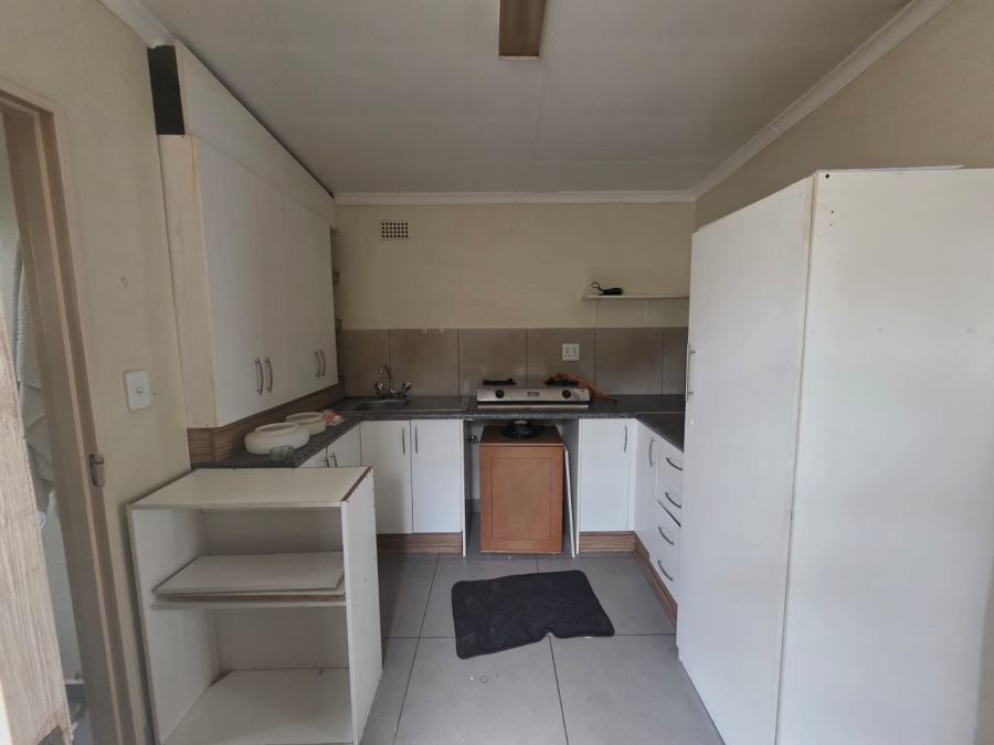 To Let 1 Bedroom Property for Rent in Primrose Gauteng