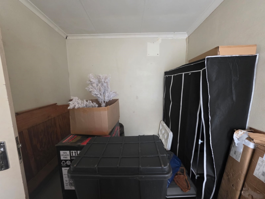 To Let 1 Bedroom Property for Rent in Primrose Gauteng