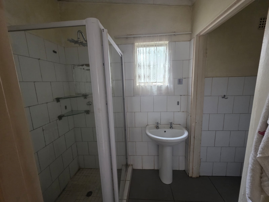 To Let 1 Bedroom Property for Rent in Primrose Gauteng